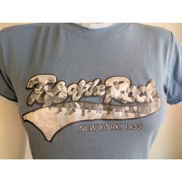 Top Of The Rock Womens Tee Shirt Large Blue NY Mob Swoosh Graphic Cotton NEW - Picture 2 of 12